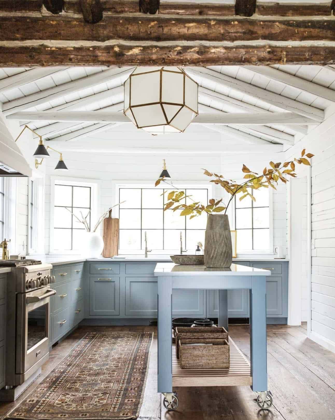 log-cabin-kitchen
