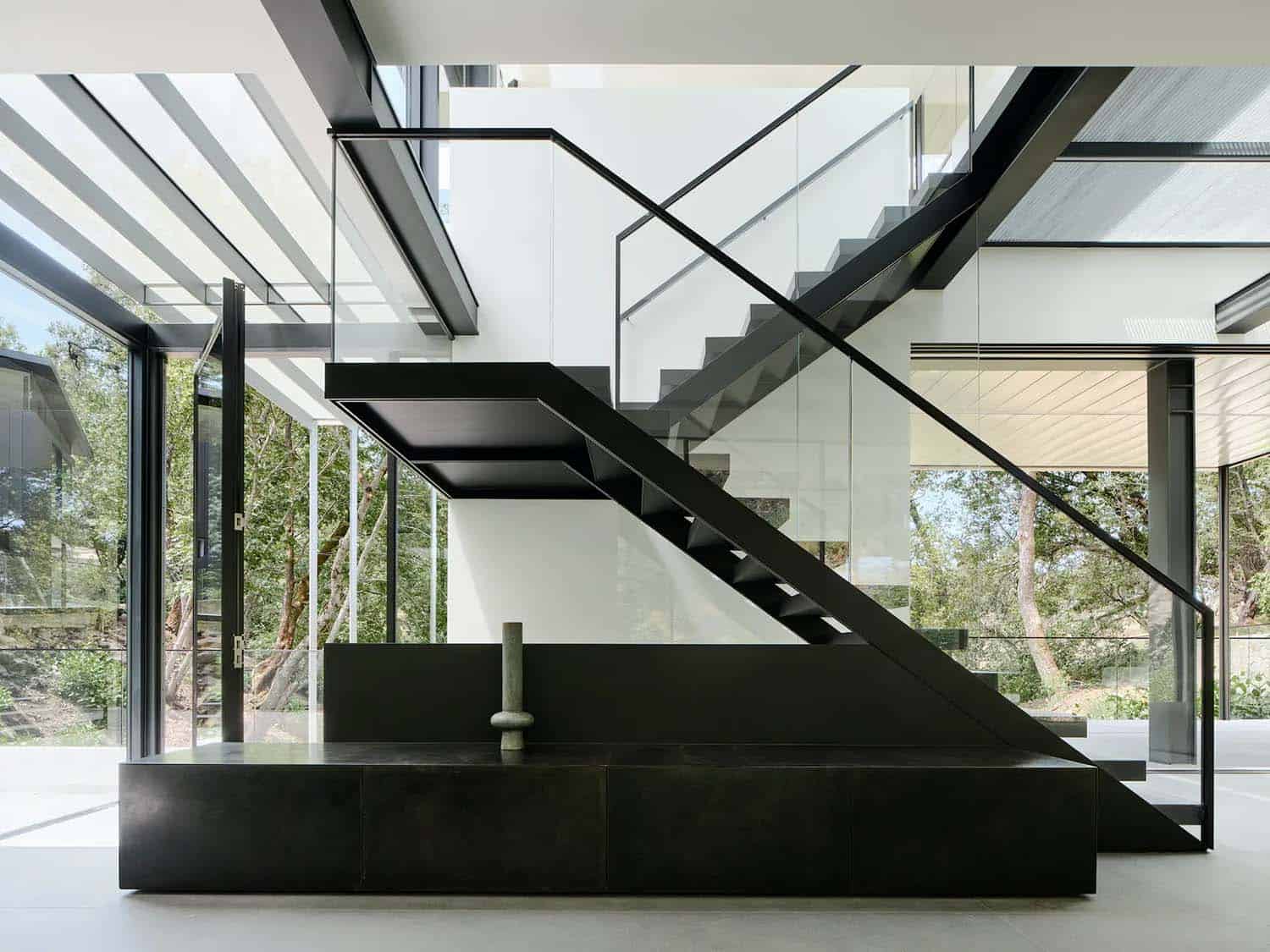 modern-foyer-staircase