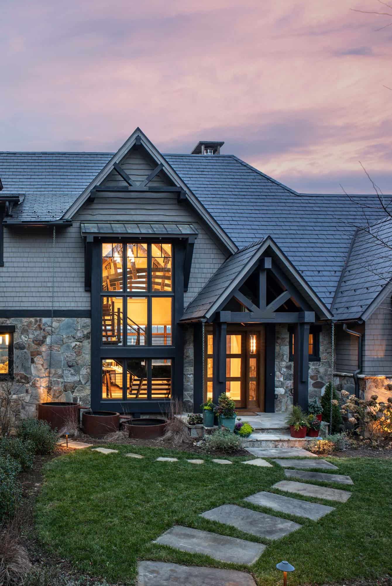 mountain-modern-house-outside