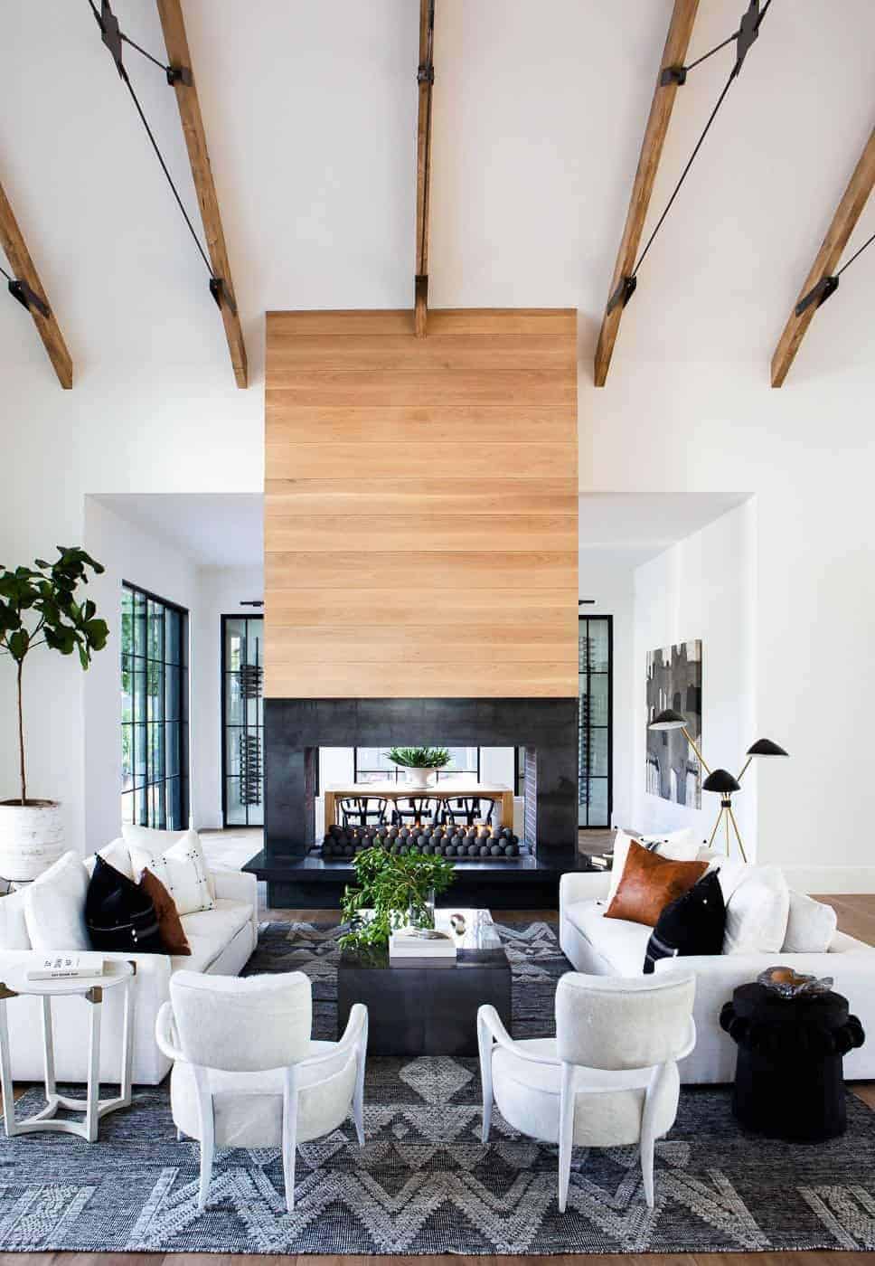 napa-style-farmhouse-living-room