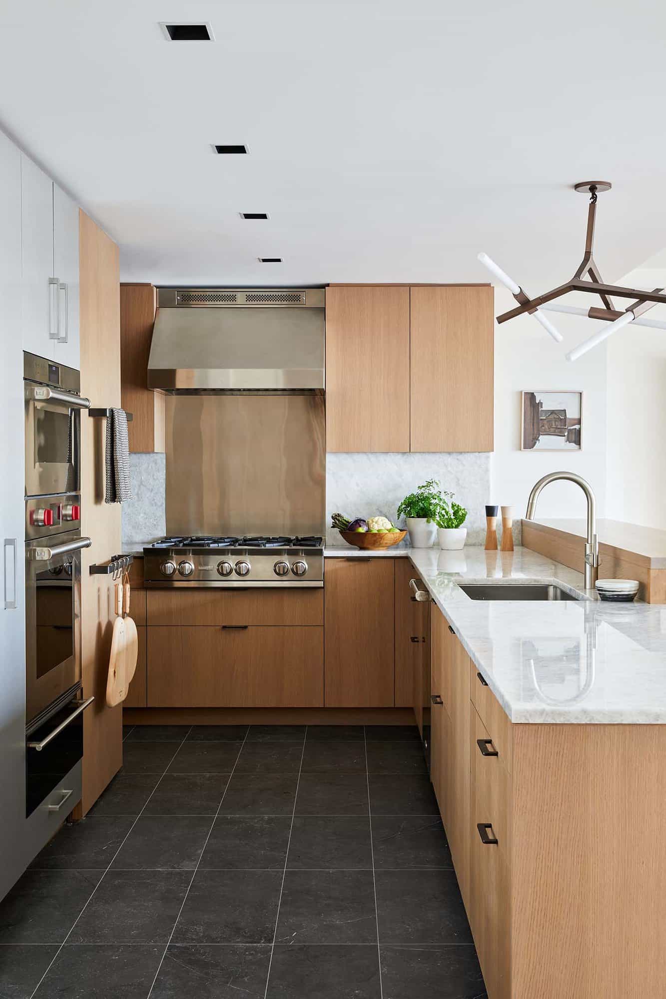 modern-post-war-home-apartment-kitchen