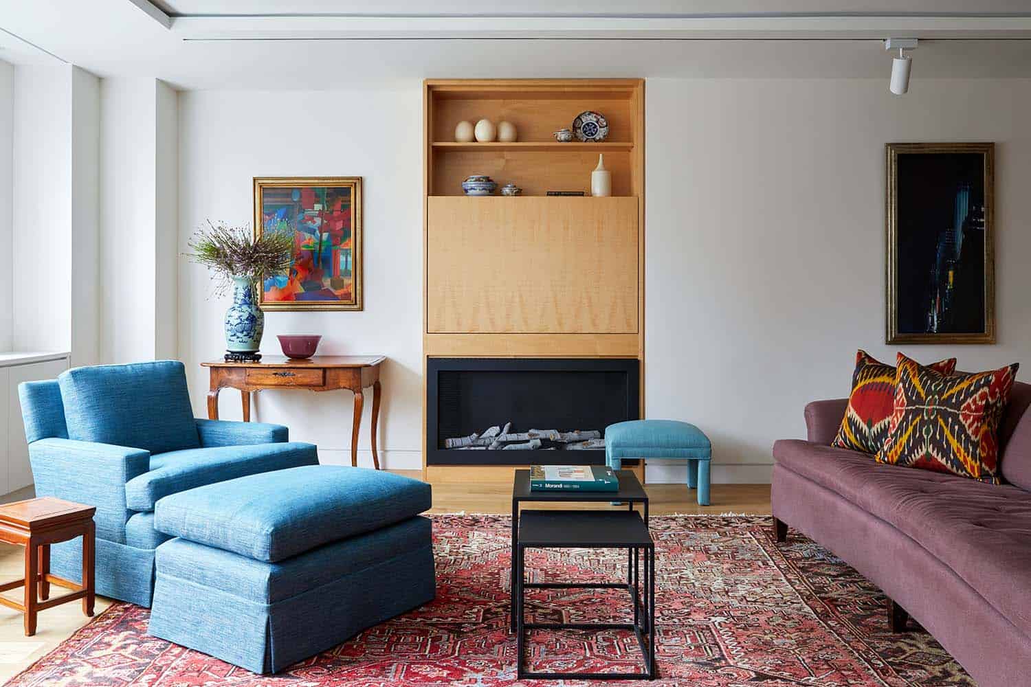 modern-post-war-home-apartment-living-room