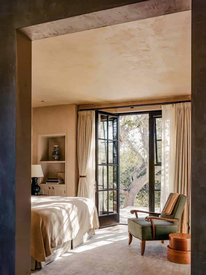 serene-contemporary-style-bedroom