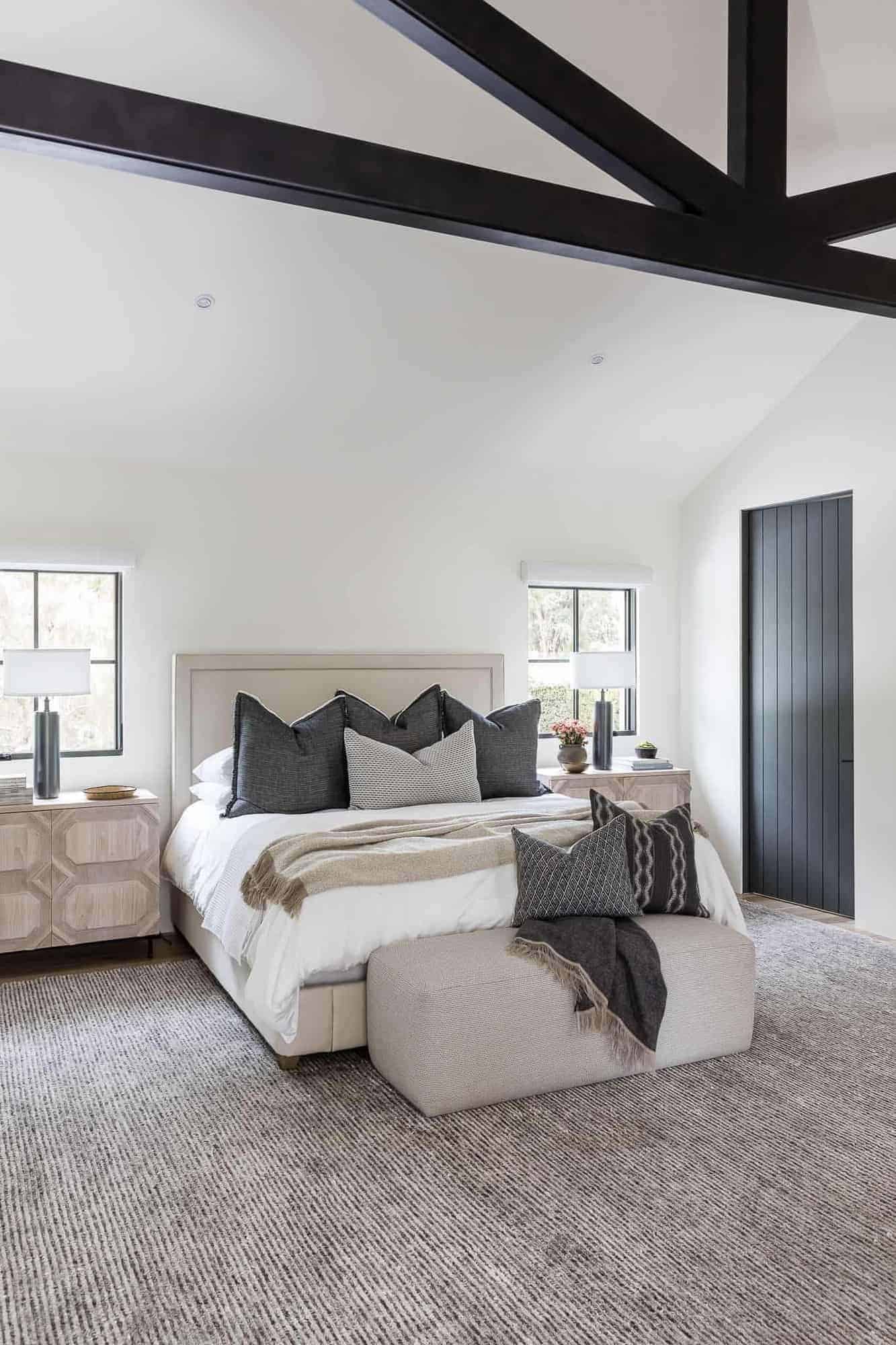 soft-contemporary-coastal-style-bedroom