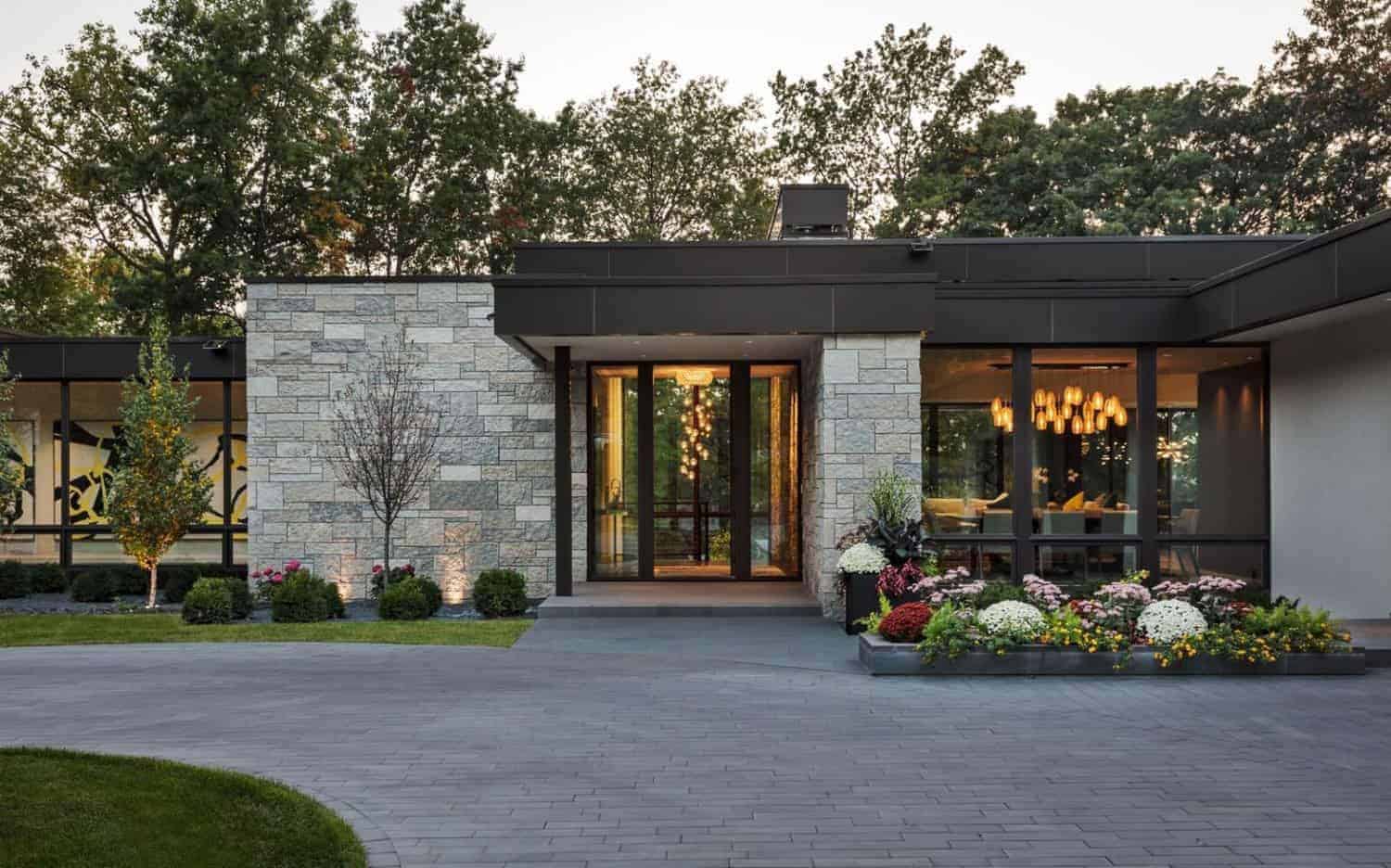 sophisticated-modern-lake-house-exterior