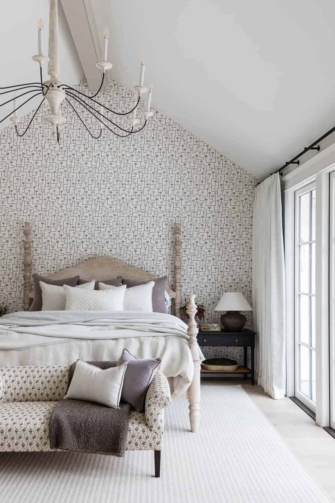 traditional-style-renovated-bedroom