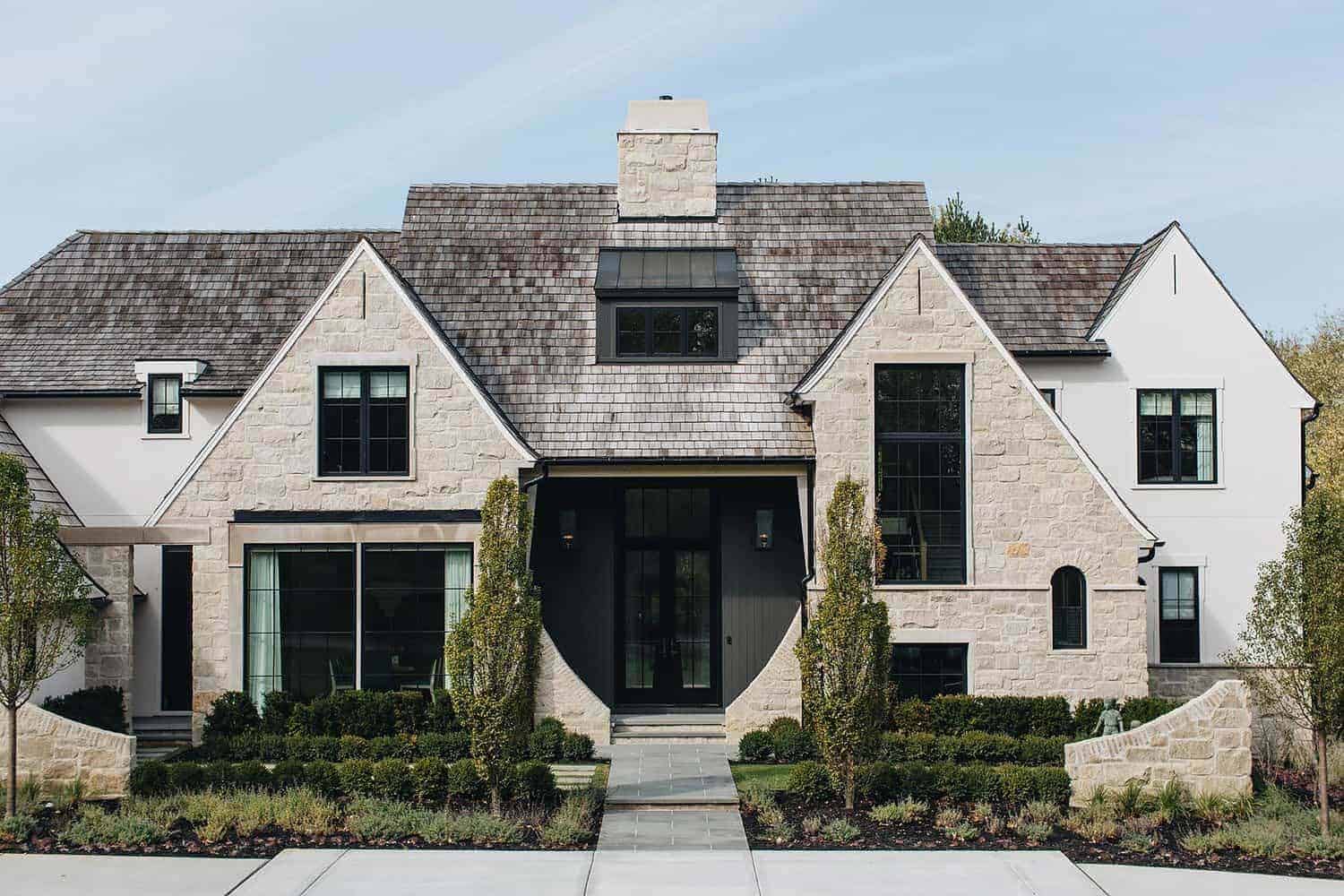 transitional-english-arts-crafts-home-exterior