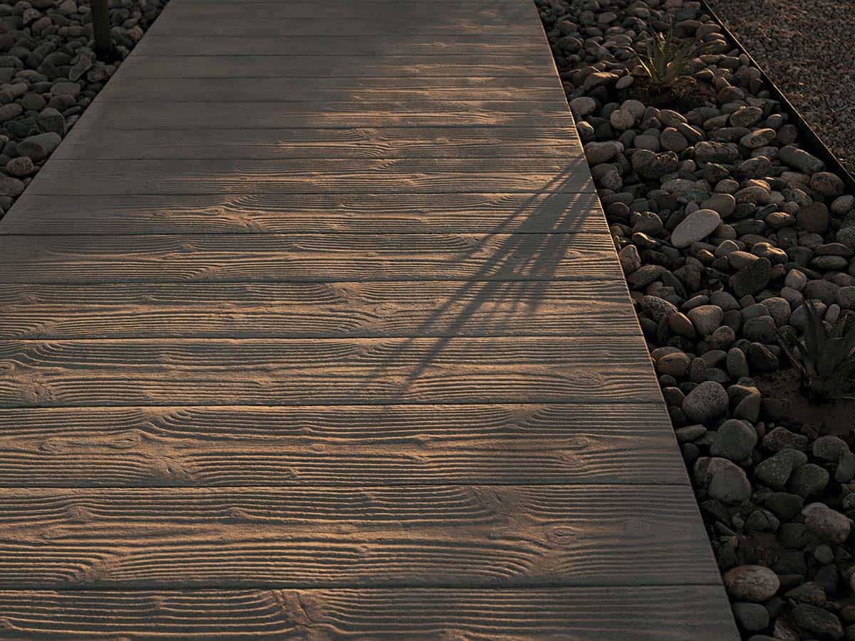 stamped-concrete-pathway