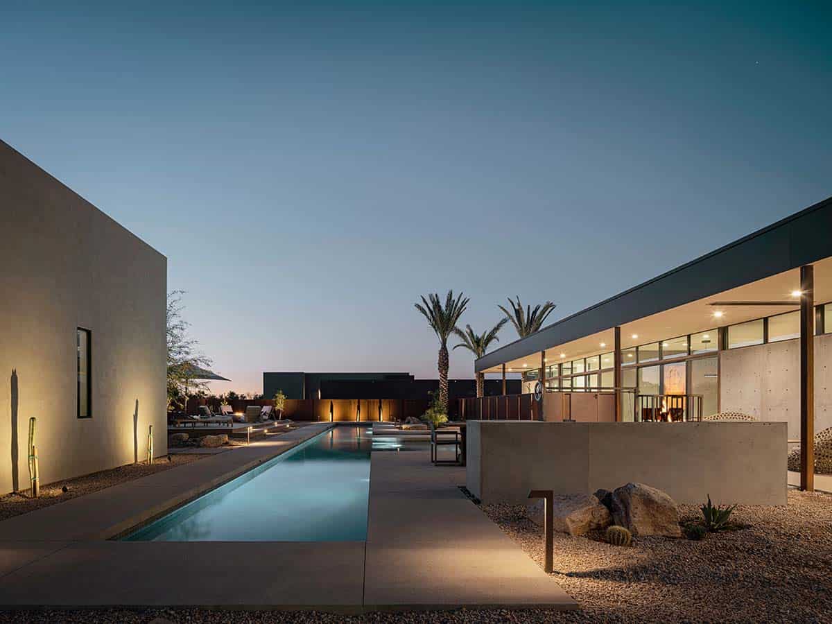 modern-desert-lake-house-pool