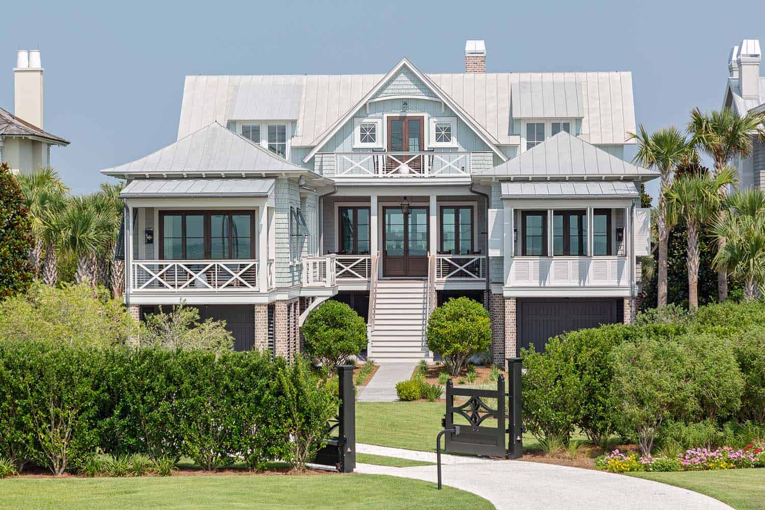 beach-style-house-exterior