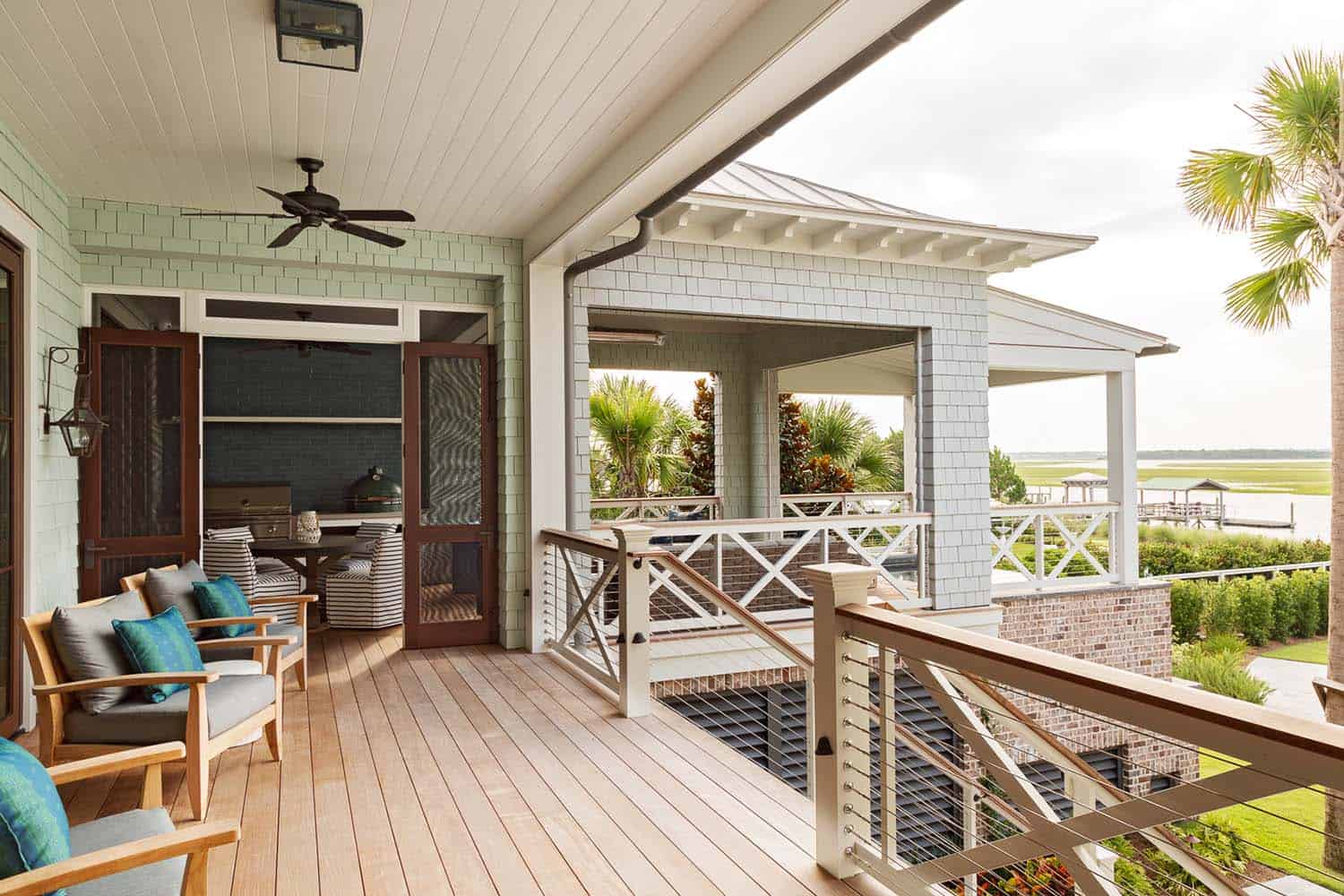 beach-style-porch