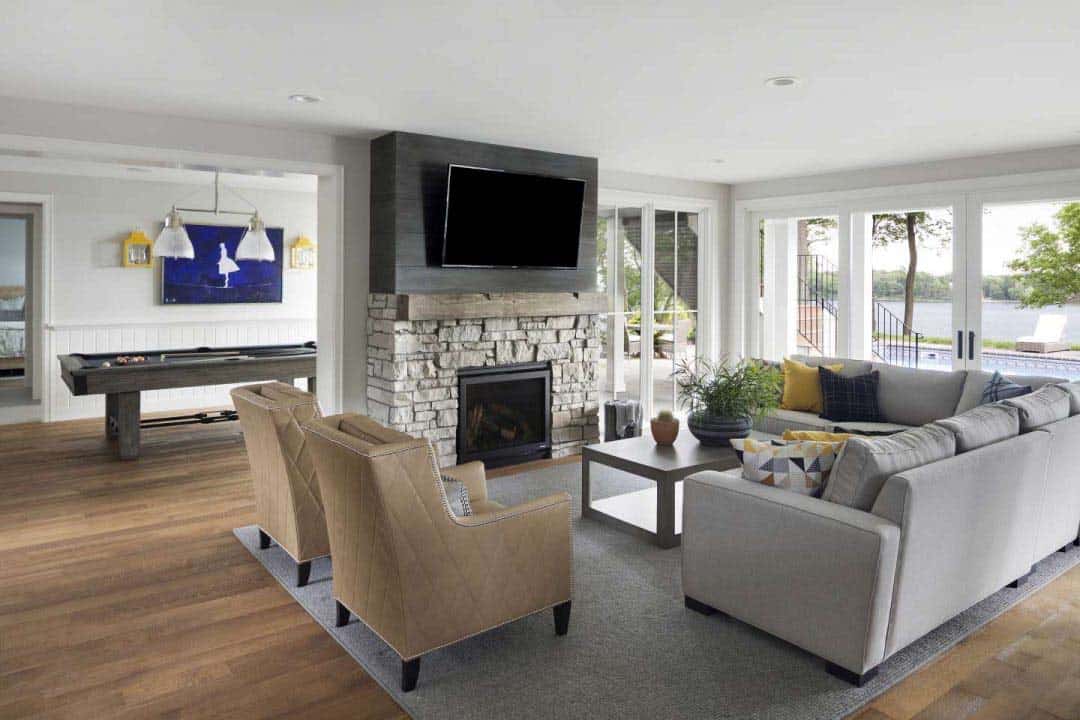 transitional-style-family-room