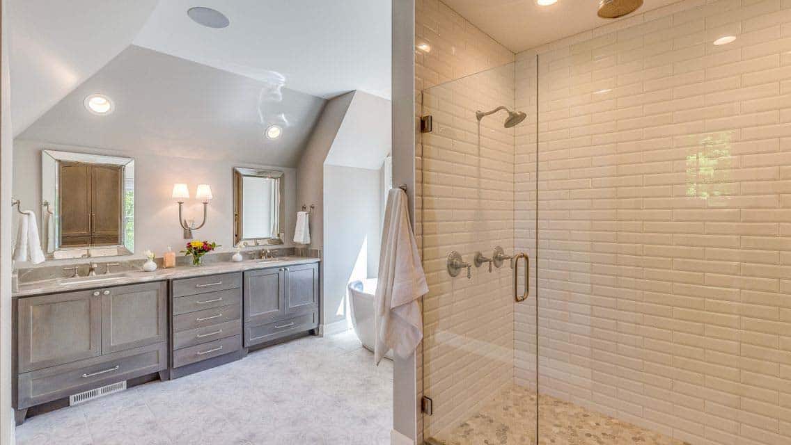 transitional-style-bathroom-with-shower