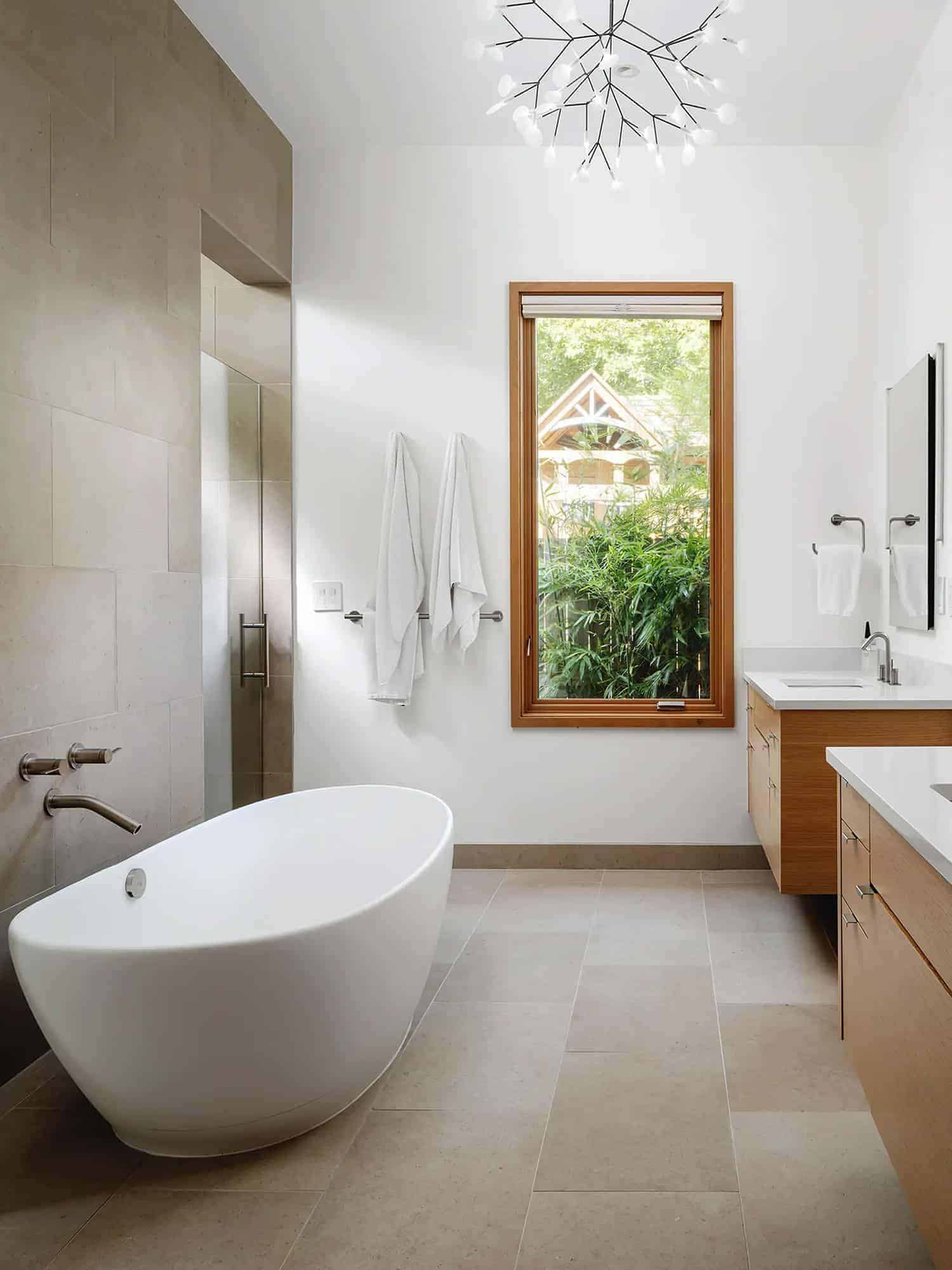 contemporary-bathroom-with-a-soaking-tub
