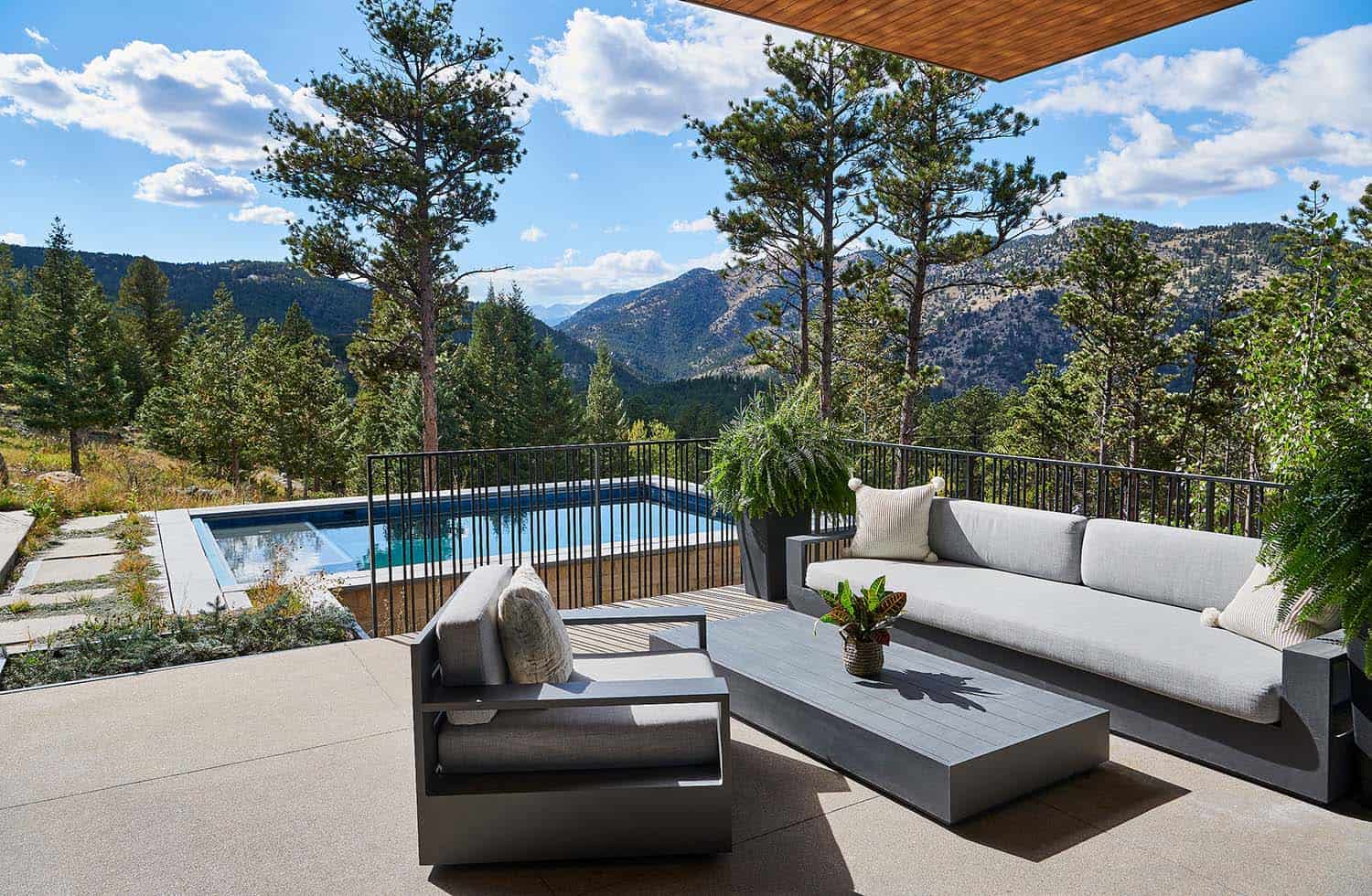 mountain-modern-outdoor-patio-with-a-pool-view
