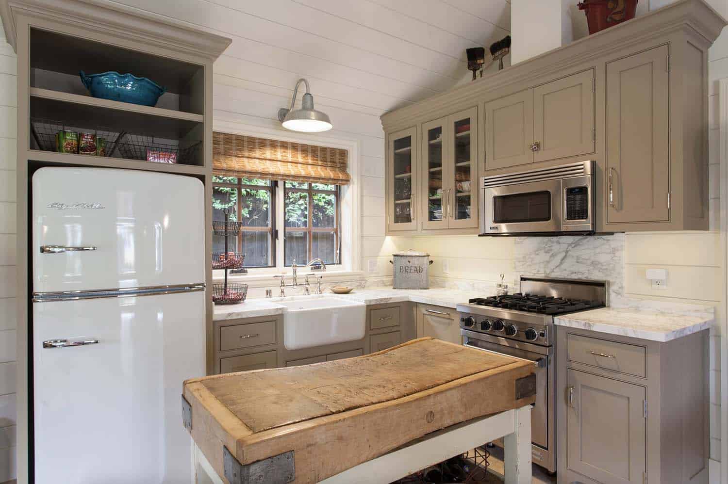 small-kitchen-with-a-butcher-block-island