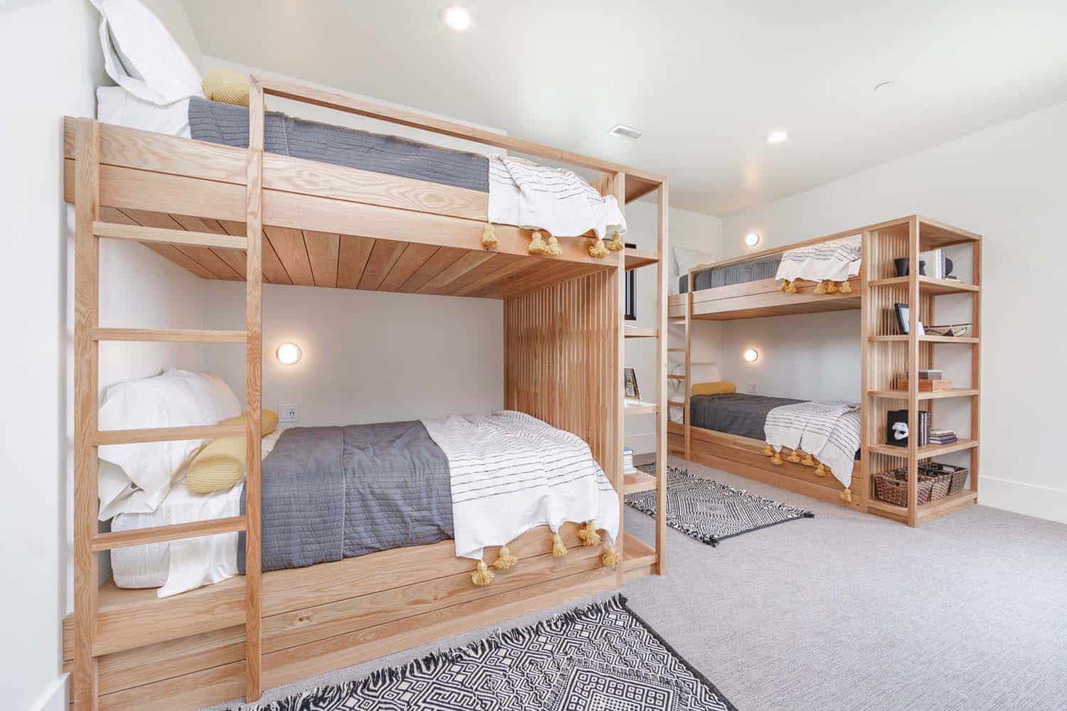 mid-century-modern-bunk-bedroom