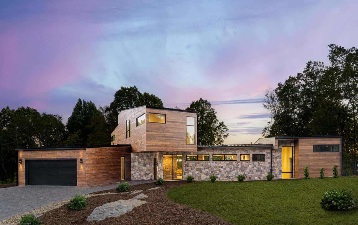 See this magnificent modern style house in the North Carolina Mountains