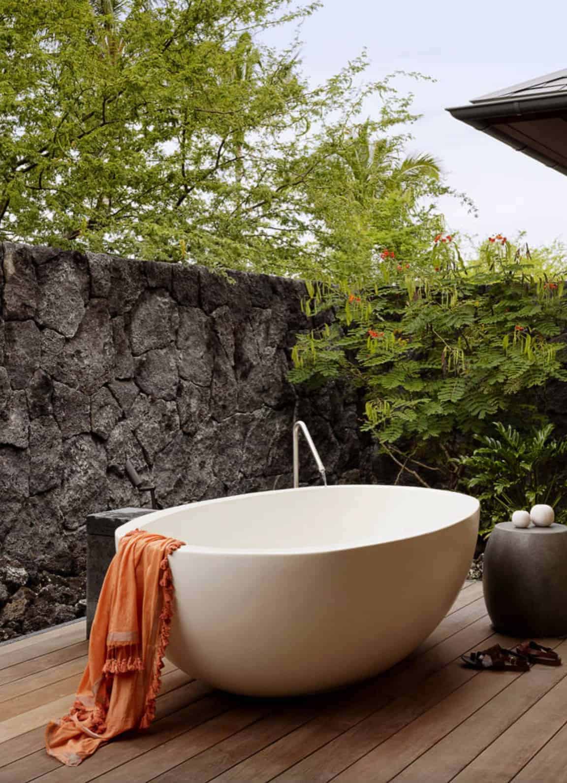modern-island-style-outdoor-bathroom