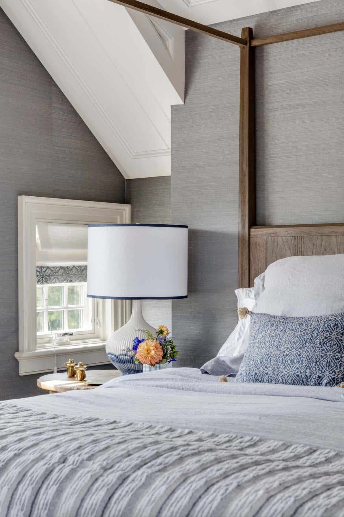 romantic-gray-bedroom-design-scheme