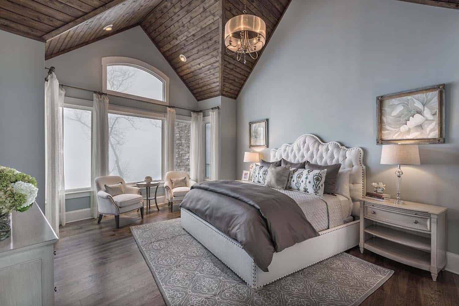 luxurious-and-relaxing-gray-bedroom-design-scheme
