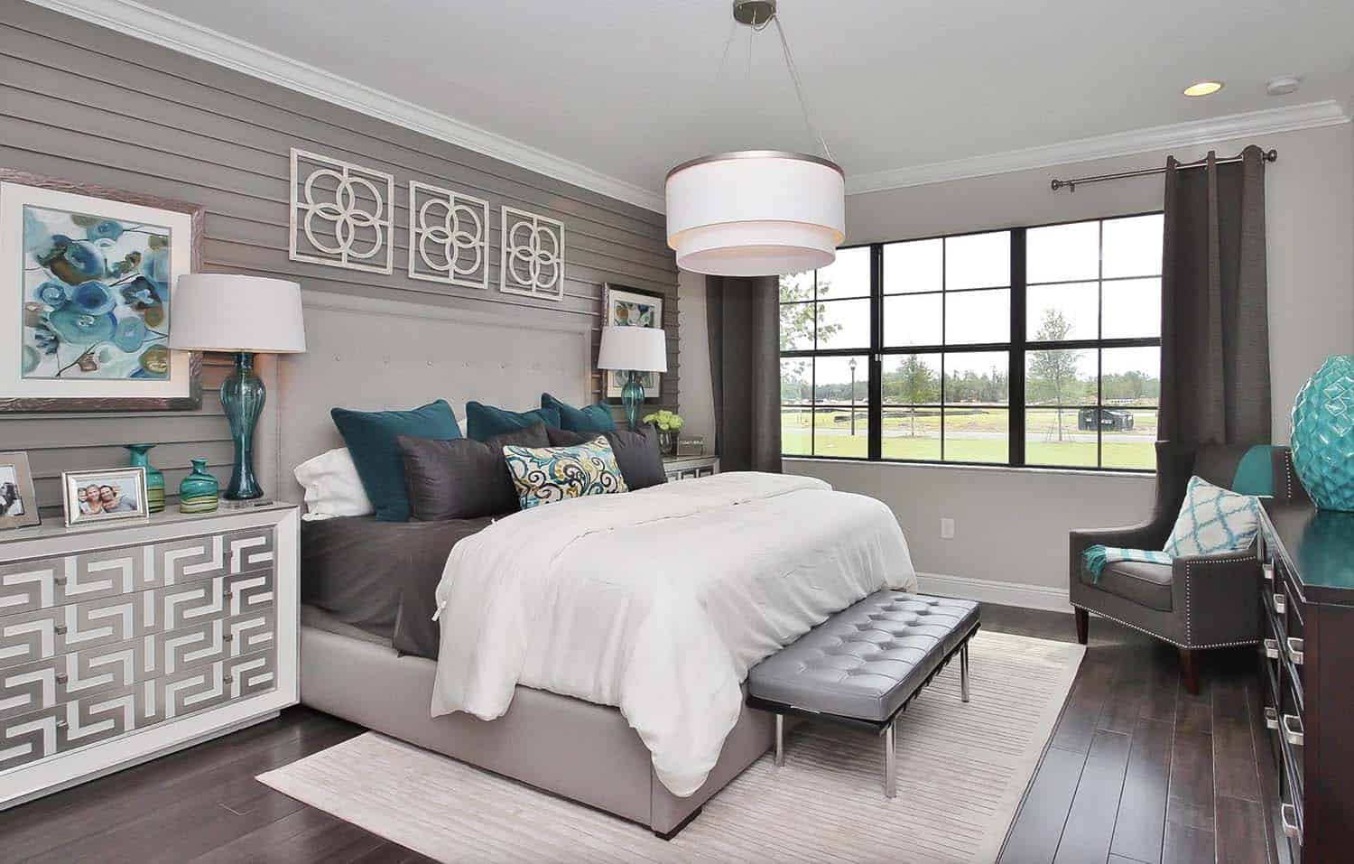 light-and-bright-gray-bedroom-design-scheme