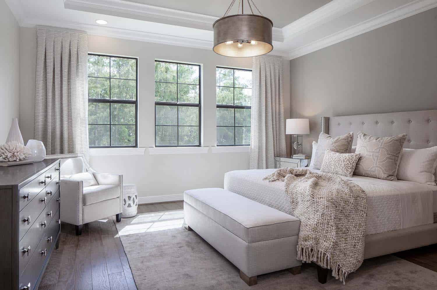 serene-gray-bedroom-design-scheme