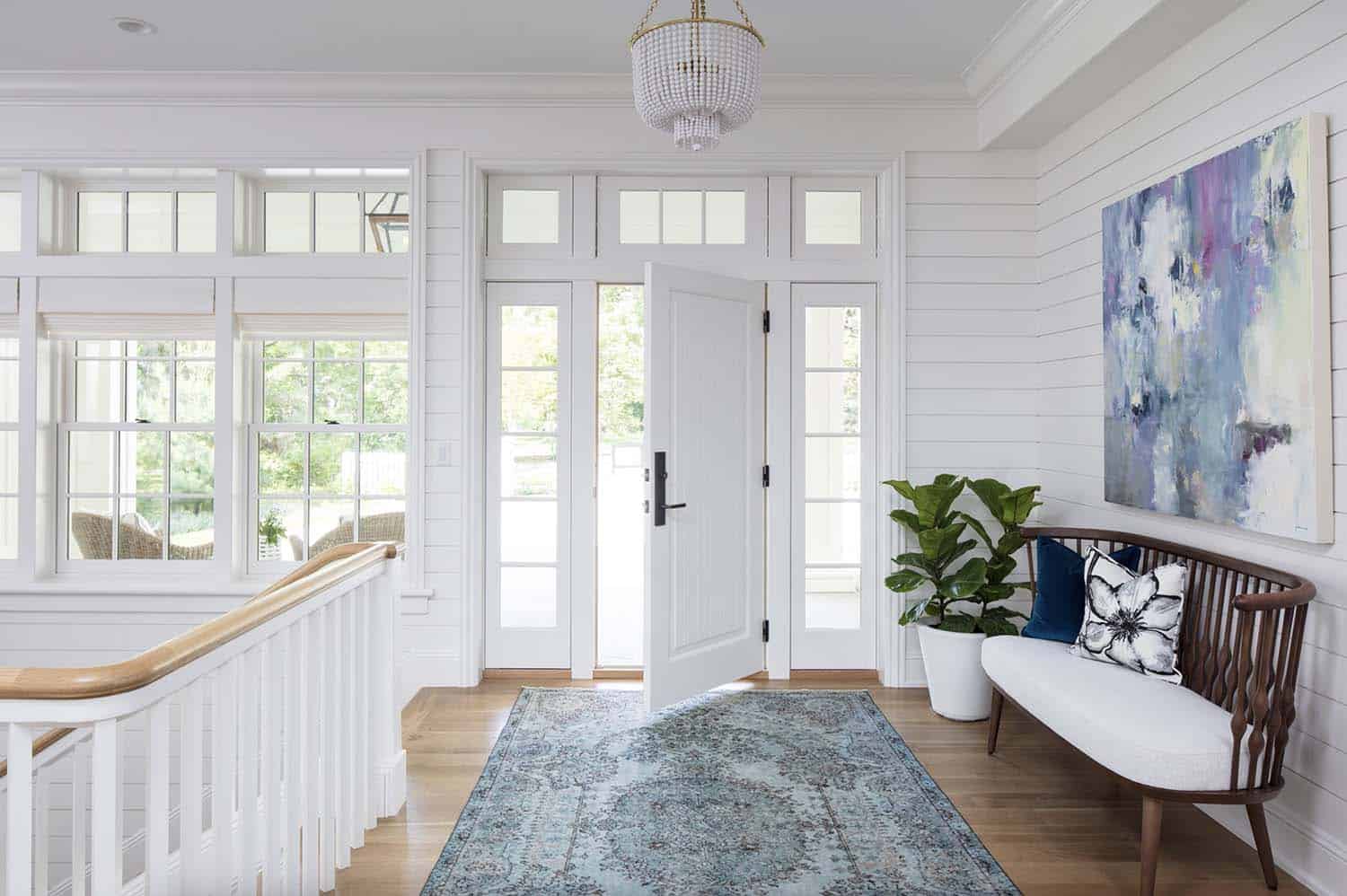 bright-and-airy-home-entry