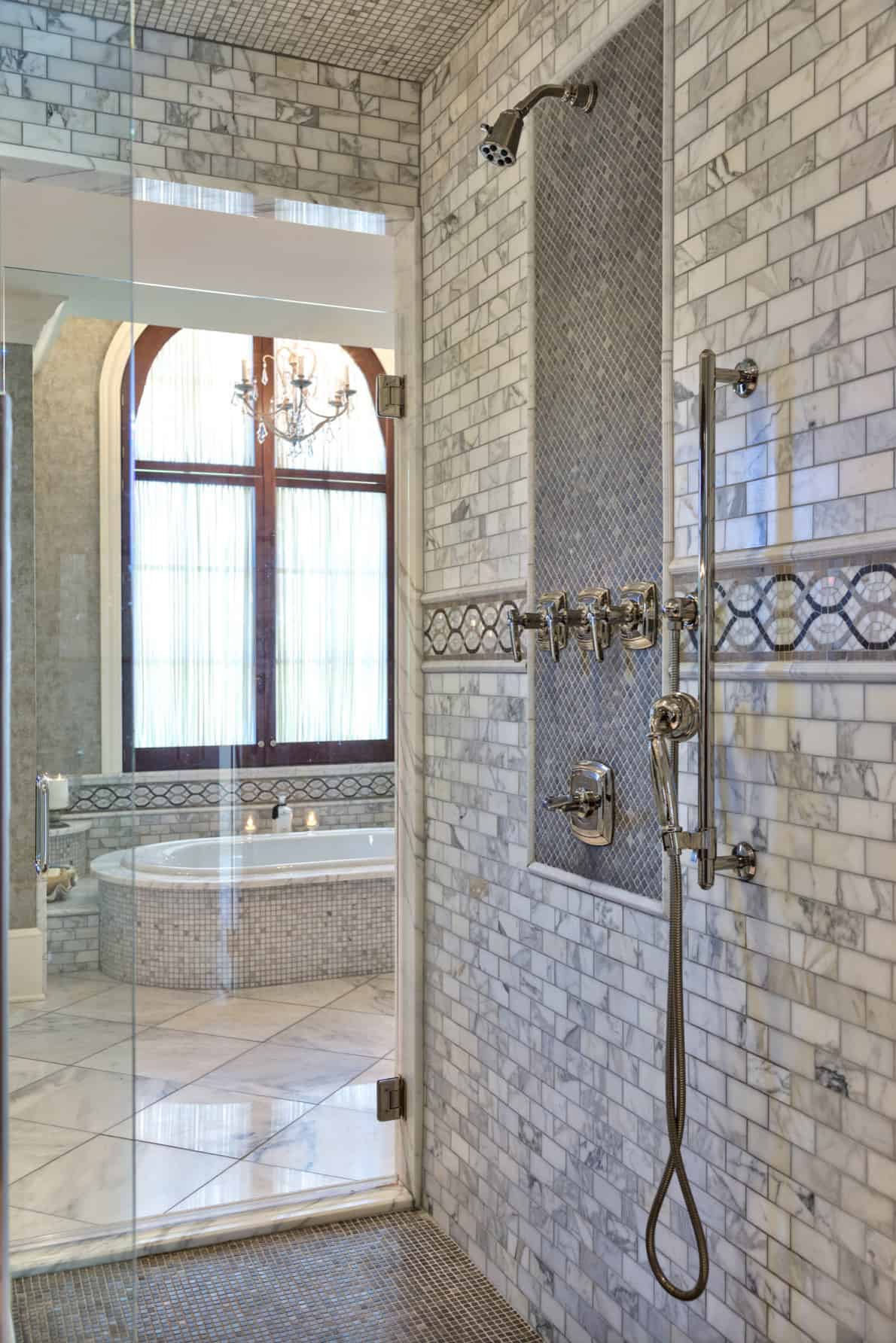 traditional-bathroom-shower