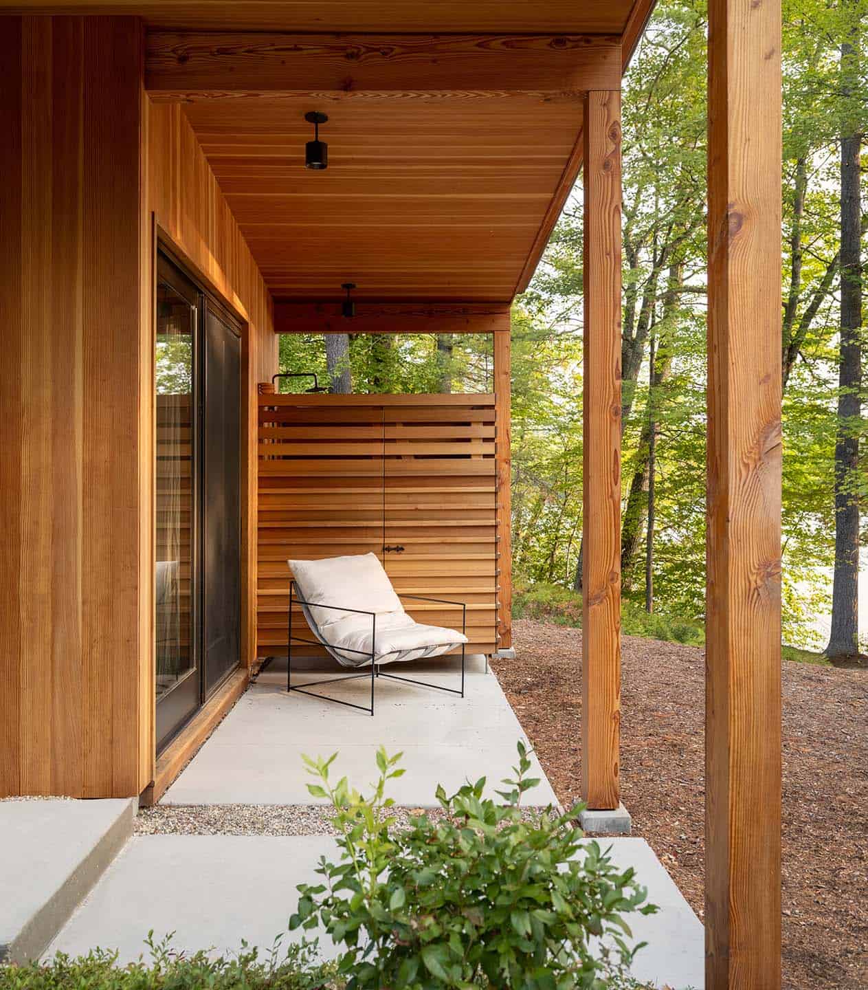 woodland-cabin-retreat-concrete-patio