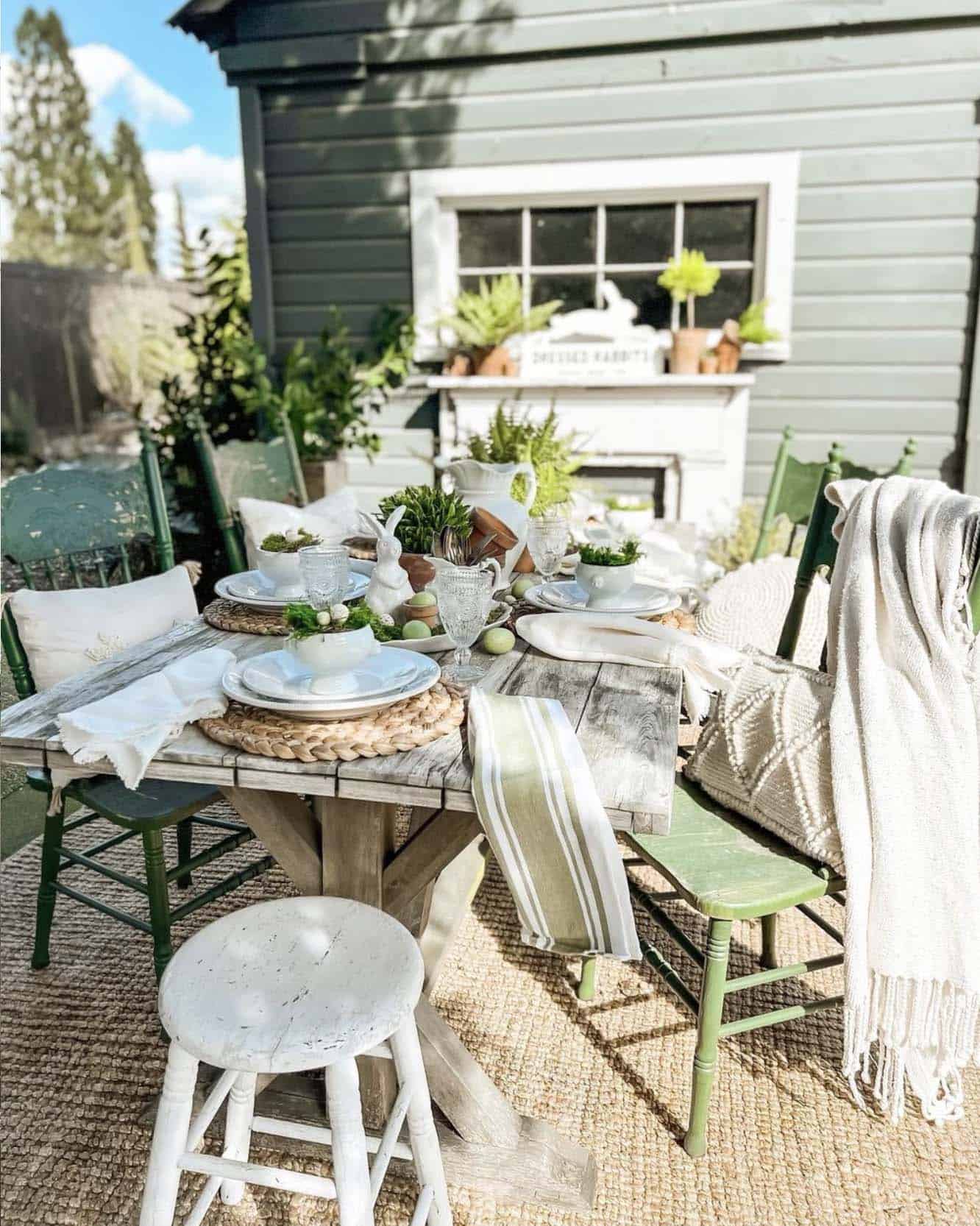 easter-garden-party-table-decor