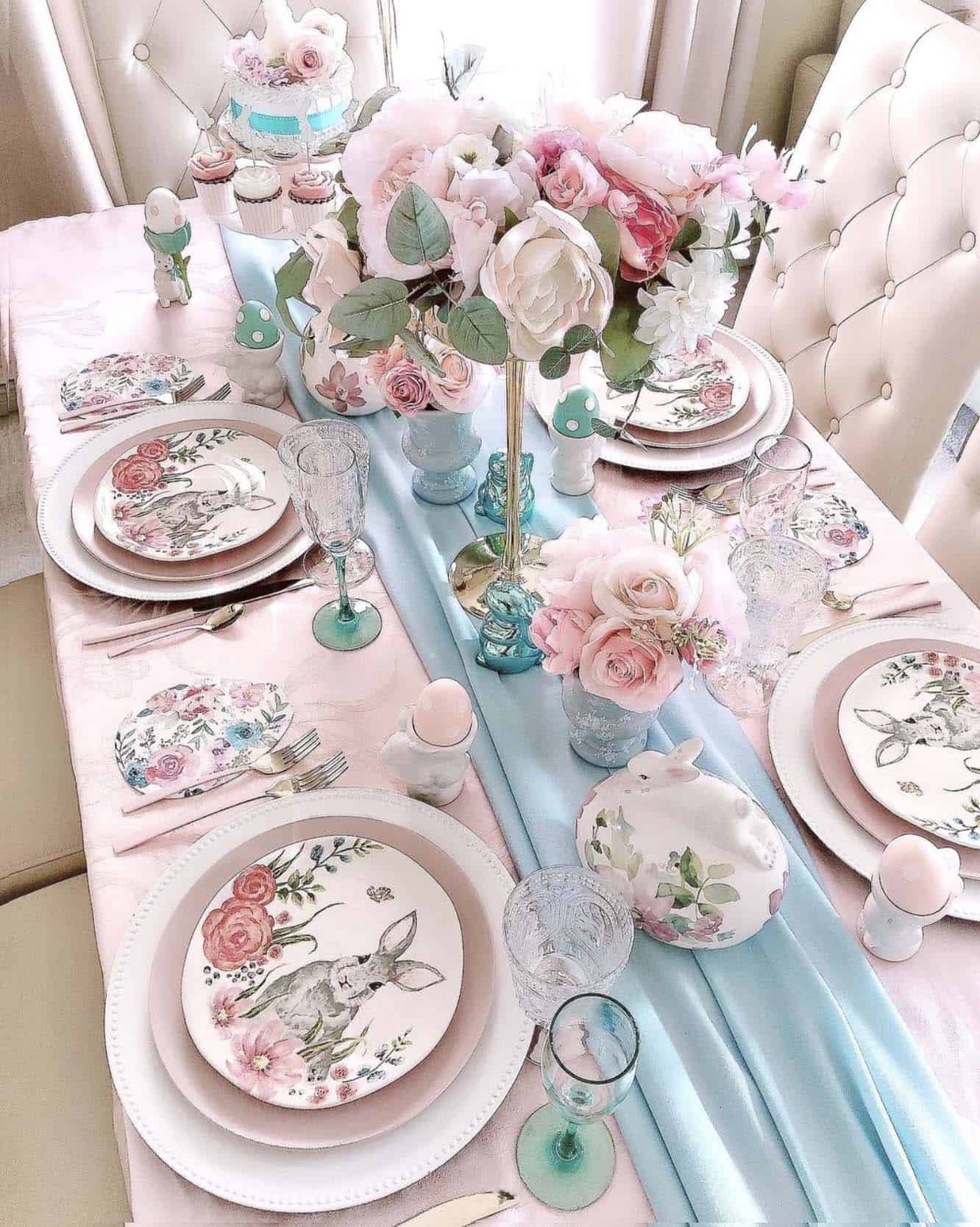 easter-bunny-decor-on-the-dining-table
