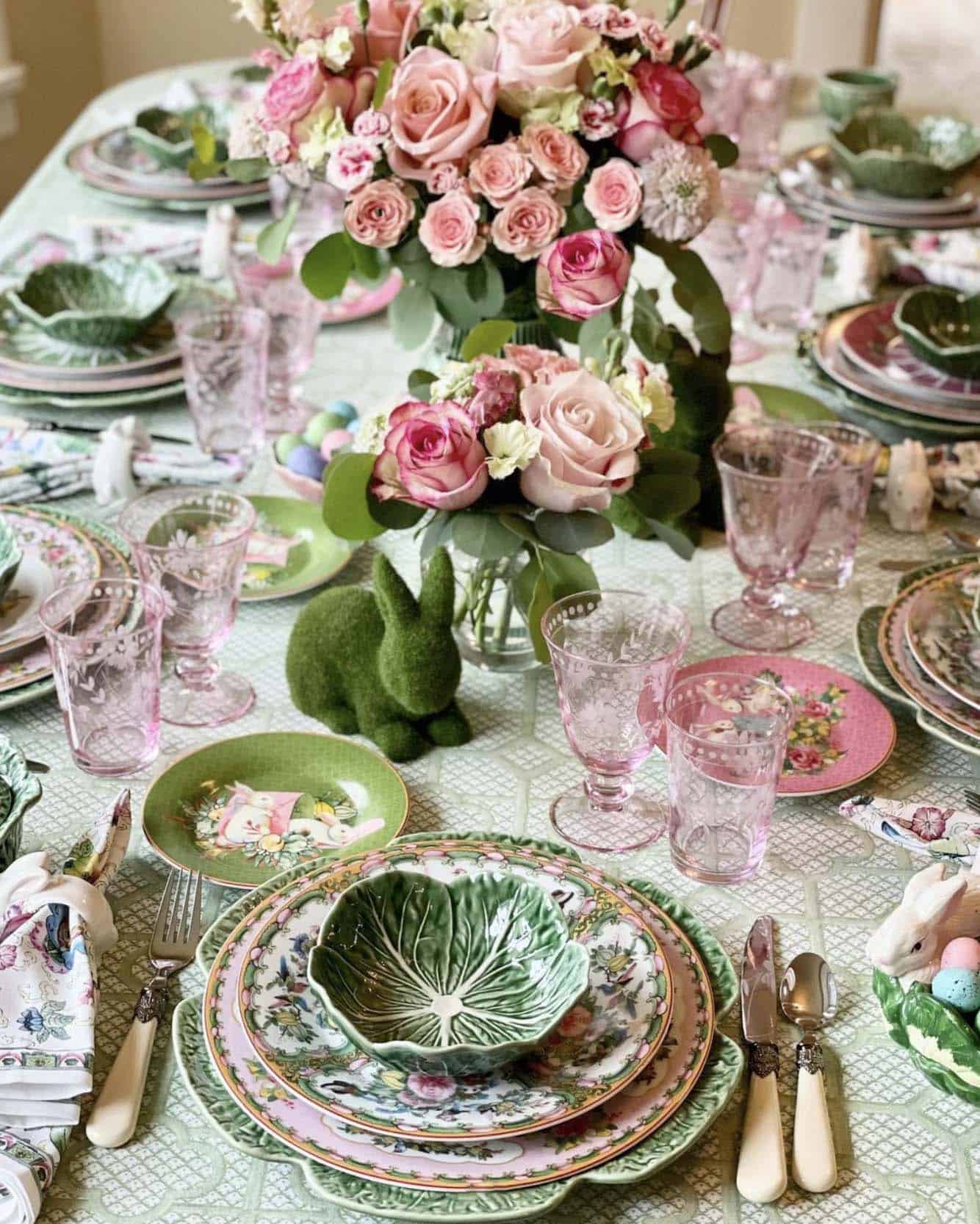 easter-table-decor-with-flowers