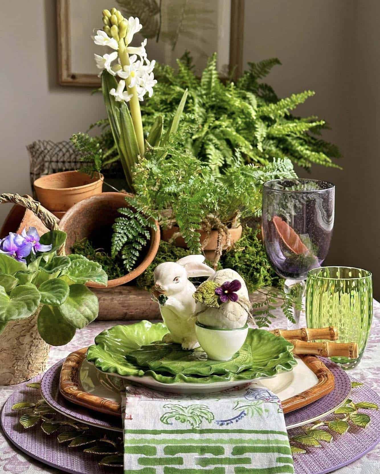 terracotta-pots-and-greenery-easter-table-display