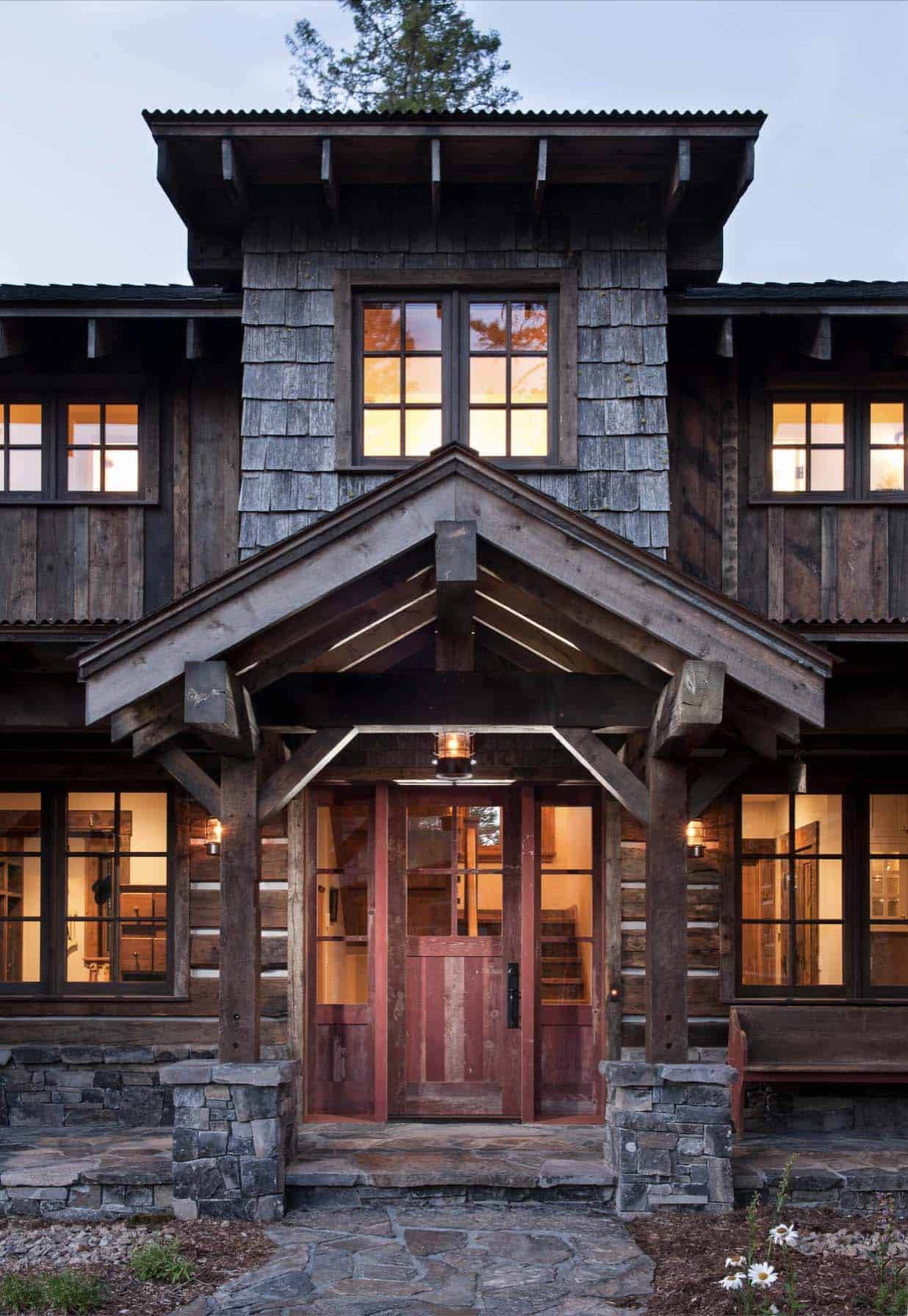 mountain-rustic-home-entry