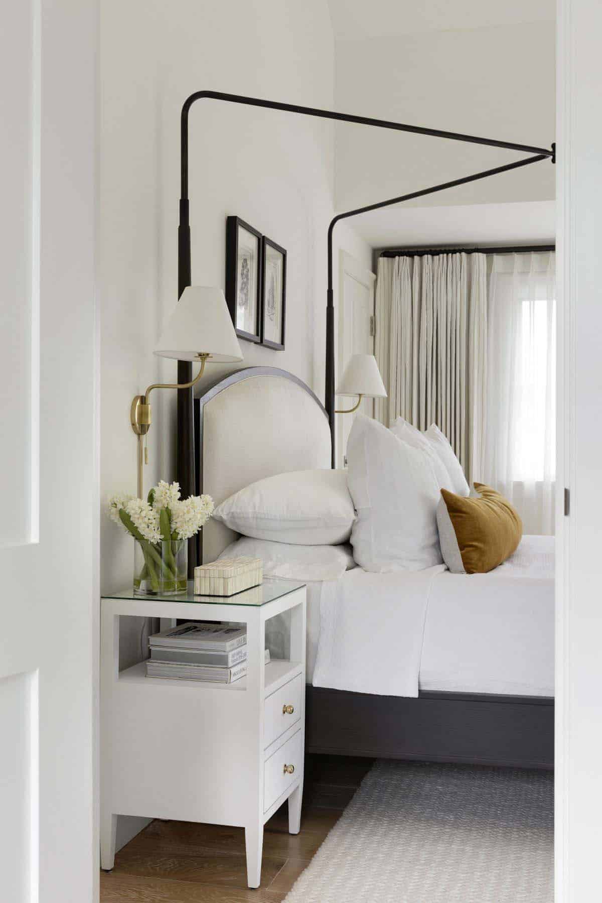 elegant-european-inspired-bedroom