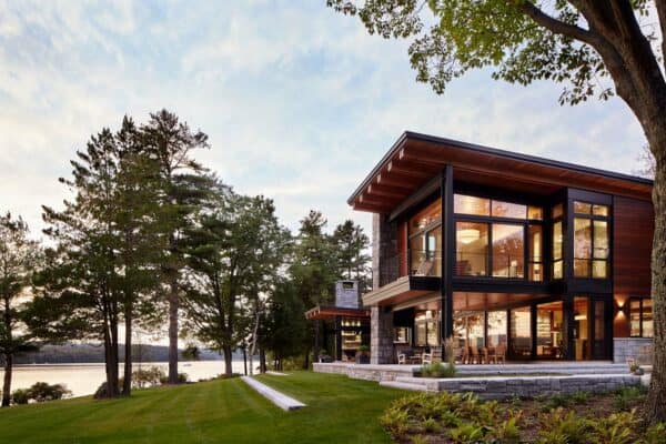 featured posts image for This elegant lake house provides an idyllic getaway in New Hampshire