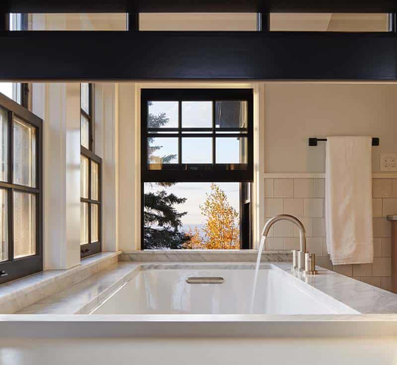industrial-modern-bathroom-with-an-integrated-tub