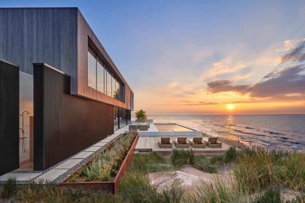 featured posts image for This spectacular modern refuge celebrates stunning Lake Michigan views