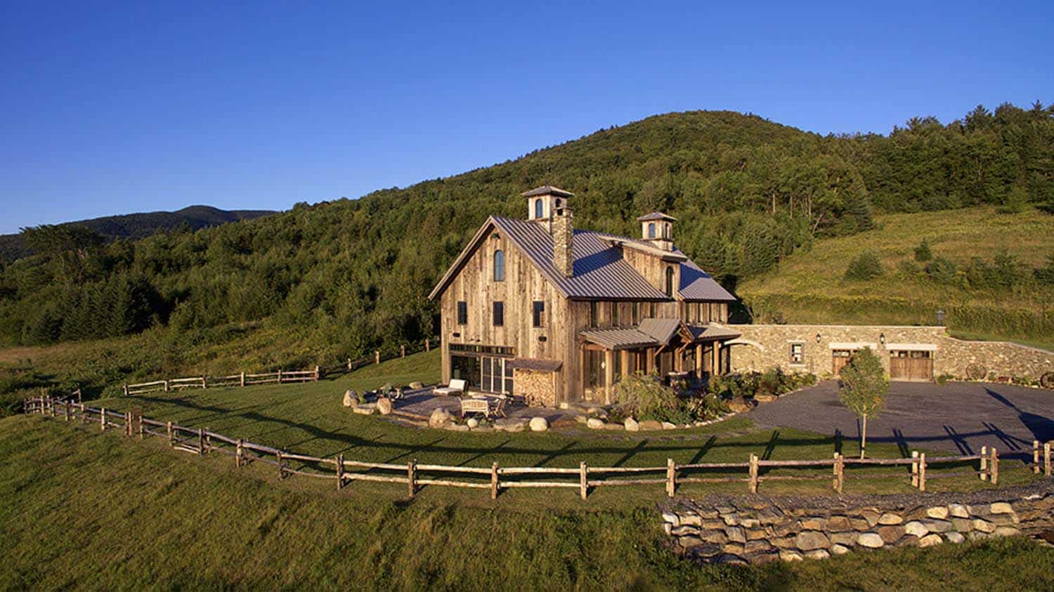 barn-house-farmhouse-exterior