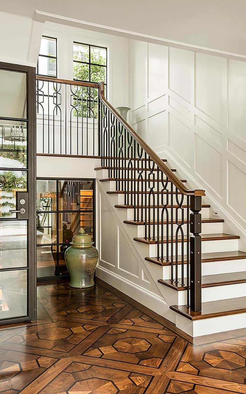 traditional-style-staircase