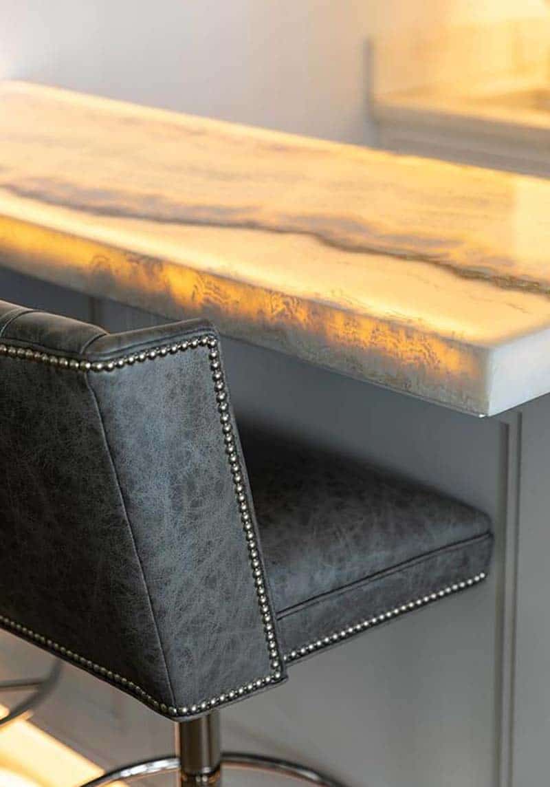 transitional-style-home-bar-countertop-detail