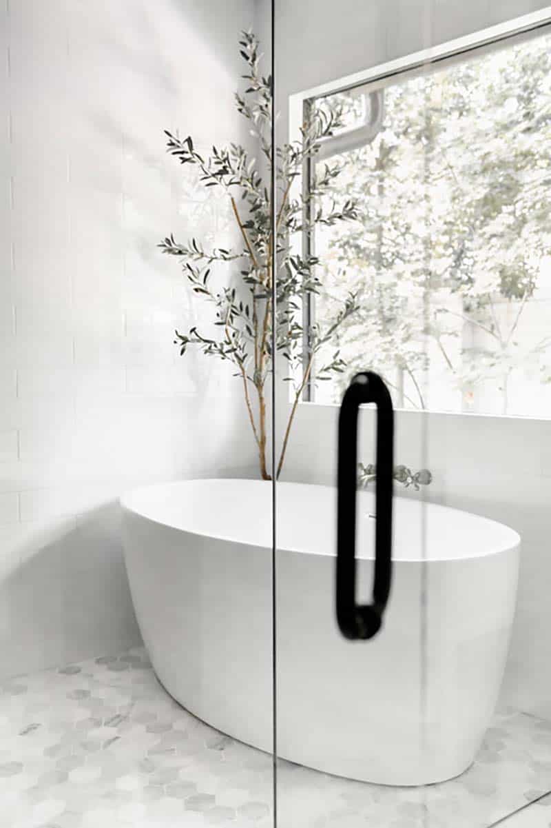 transitional-style-bathroom-with-a-freestanding-tub
