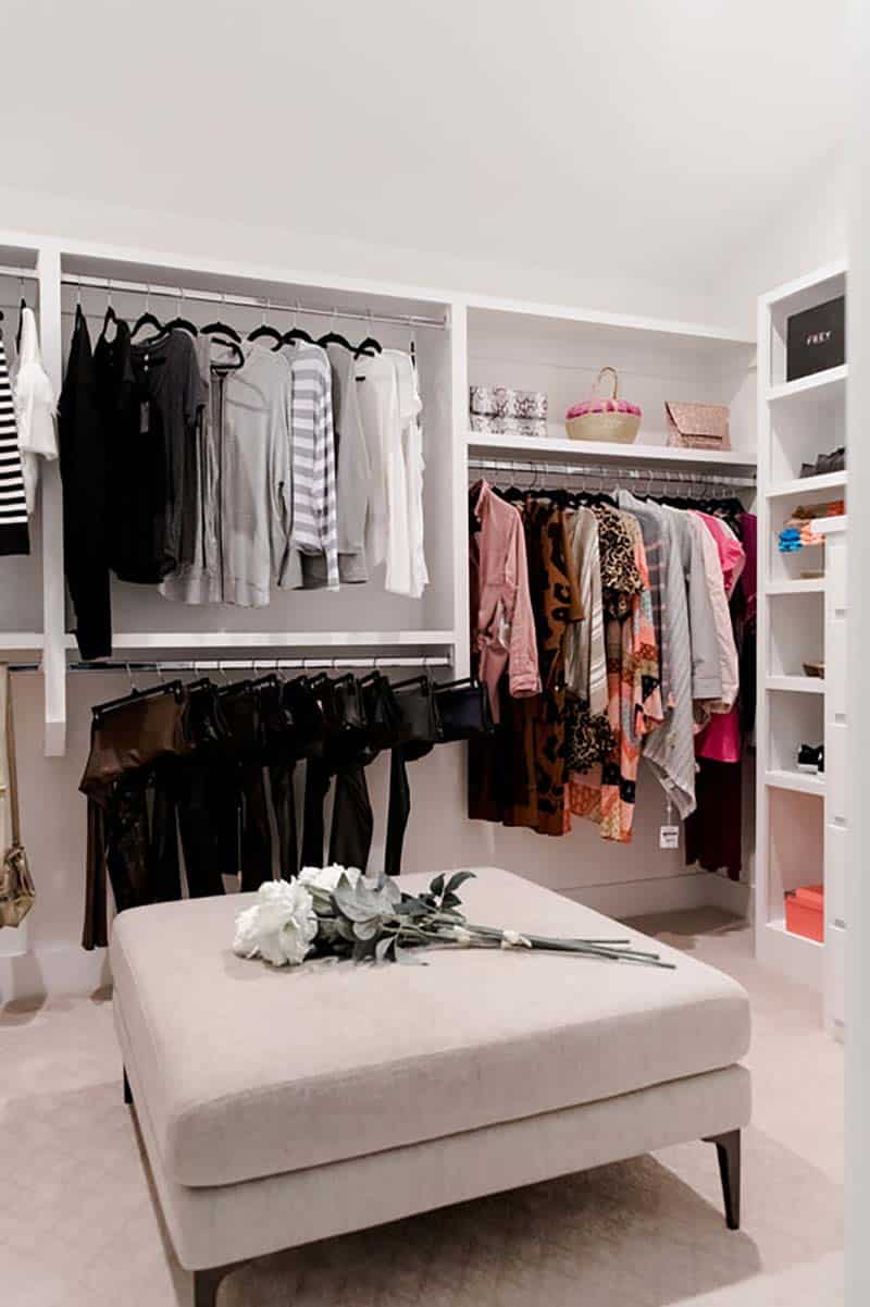 transitional-style-closet