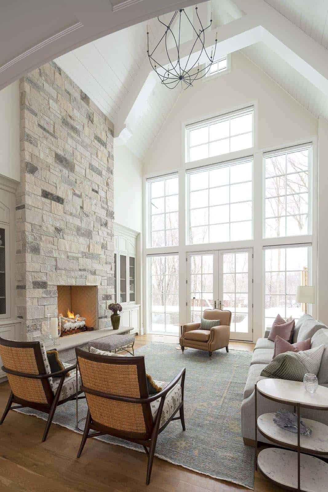 coastal-cape-cod-style-living-room-fireplace