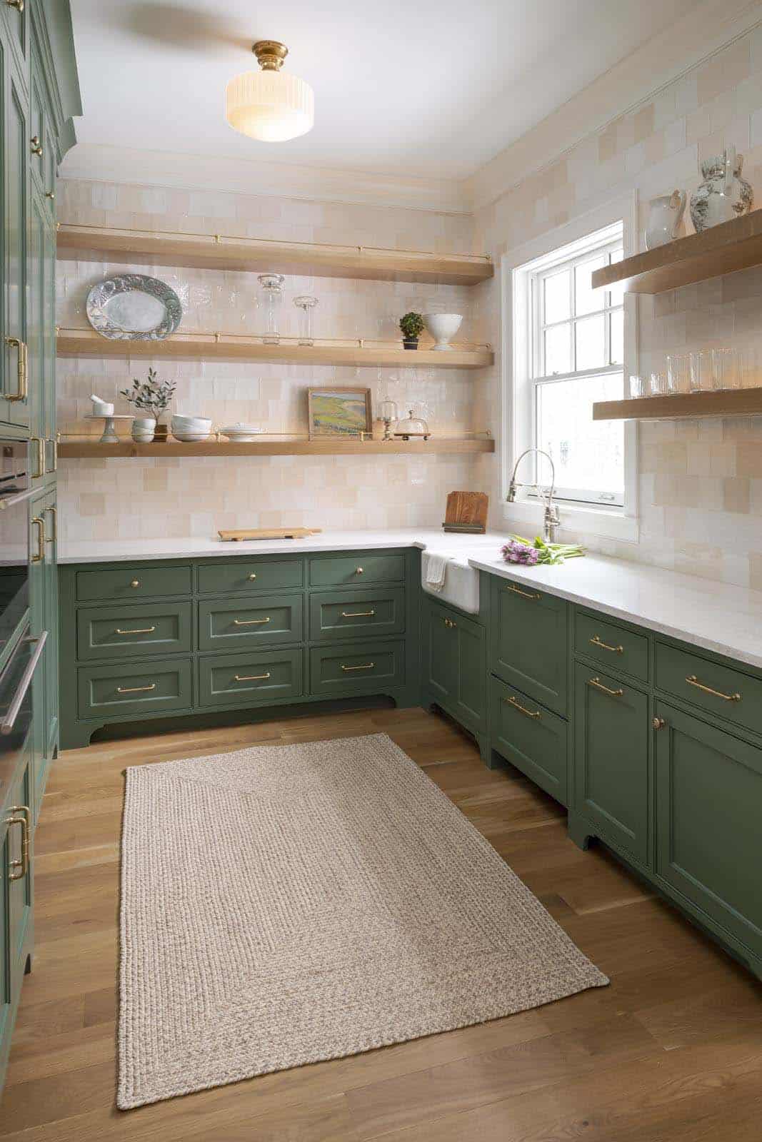 coastal-cape-cod-style-kitchen-pantry