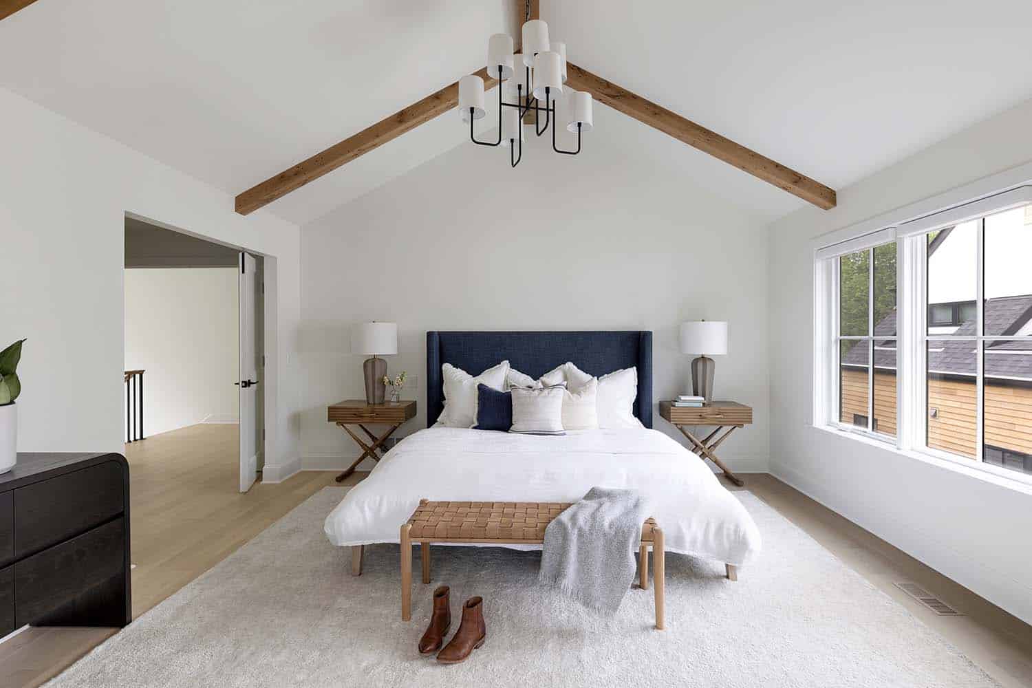 coastal-inspired-modern-farmhouse-bedroom