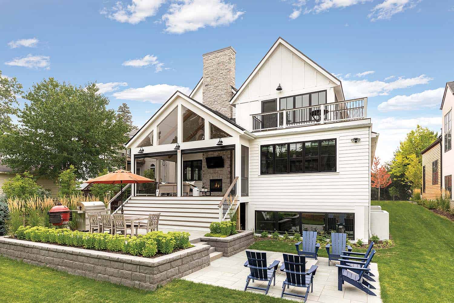 coastal-inspired-modern-farmhouse-exterior-backyard