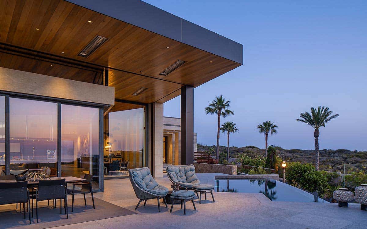 contemporary-home-patio
