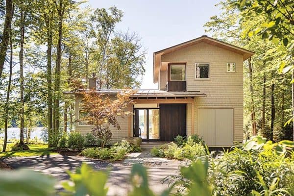 featured posts image for A bright and airy lakeside retreat with picturesque views of Lake Winnipesaukee